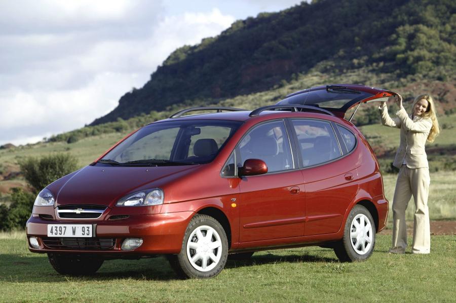  Chevrolet Rezzo 2000 года  (фото 25 из 28)